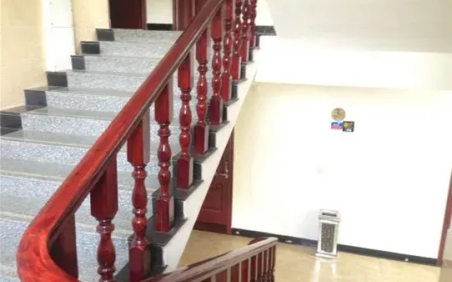 Jinli Business Hotel