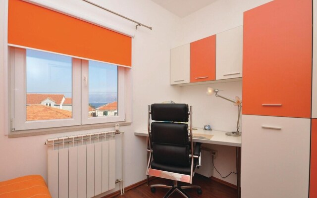 Amazing Apartment in Supetar With 3 Bedrooms and Wifi