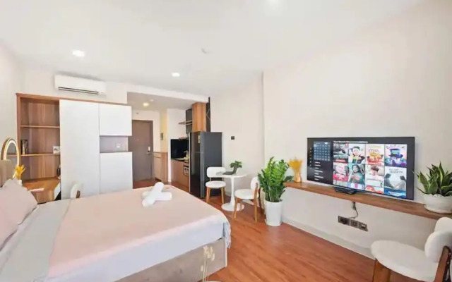 Saigon Royal View Residence & River