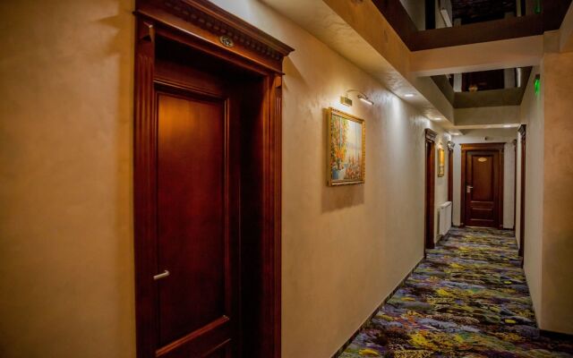 Almar Luxury Hotel