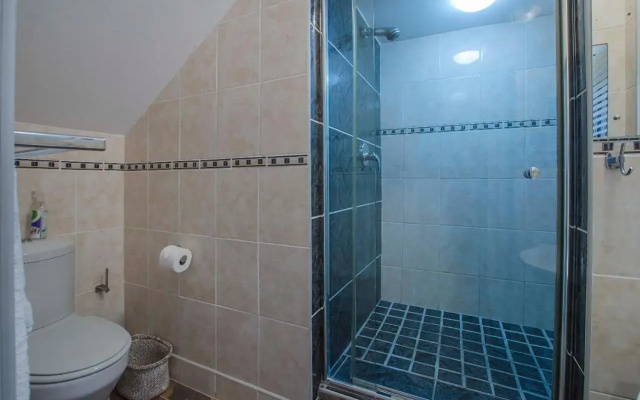 Herolds Bay Accommodation - Bergwater Upstairs