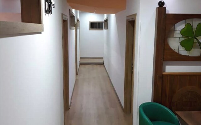 Irish Hotel