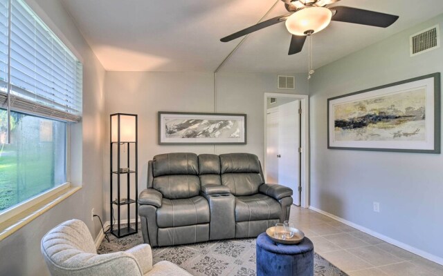 Idyllic Largo Escape w/ Patio: 4 Mi to Beach!