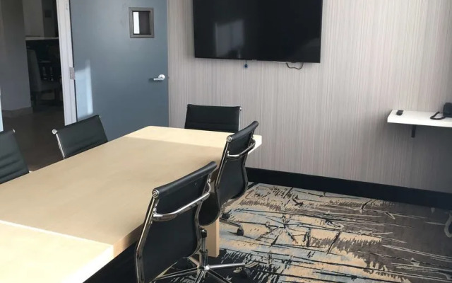 Best Western Plus New Barstow Inn & Suites