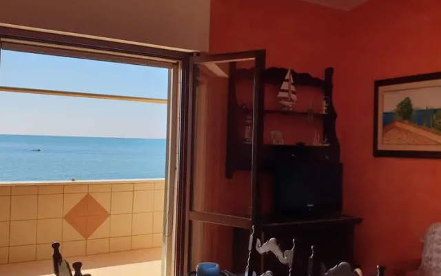 On the sea and on the Beach