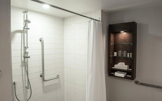 Delta Hotels by Marriott Saguenay Conference Centre
