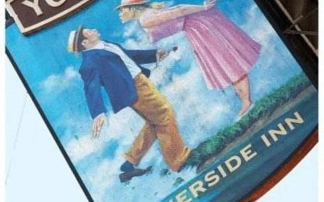 Riverside Inn