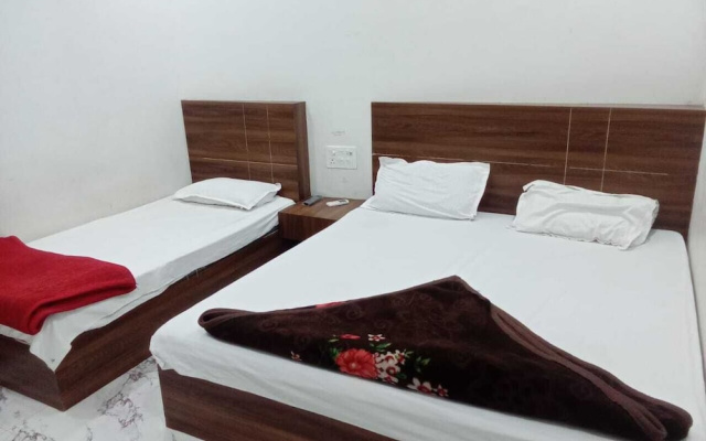 Astha Homestay & Guest House