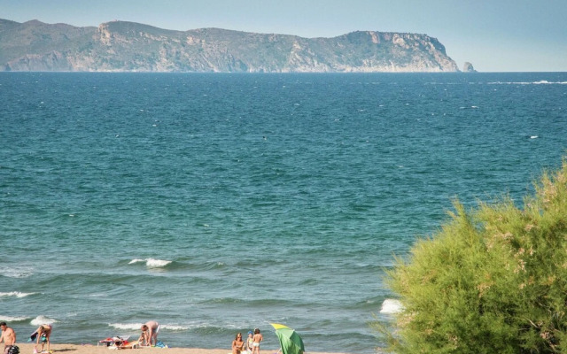 Cozy Holiday Home in Urbanització Bon Relax With Pool