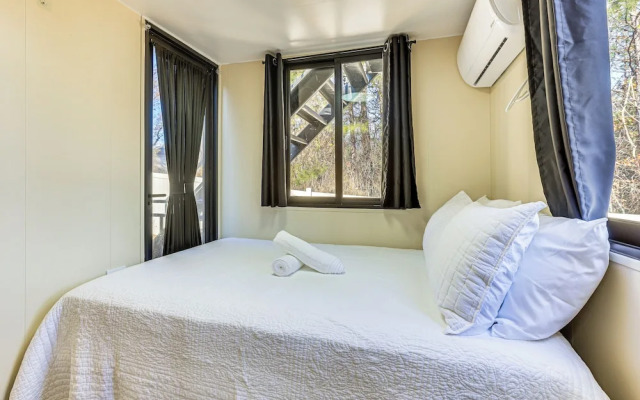 5 Mi to Stone Mountain: Lithonia Getaway