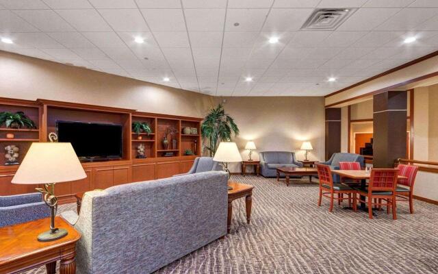 Comfort Inn and Suites Plano East