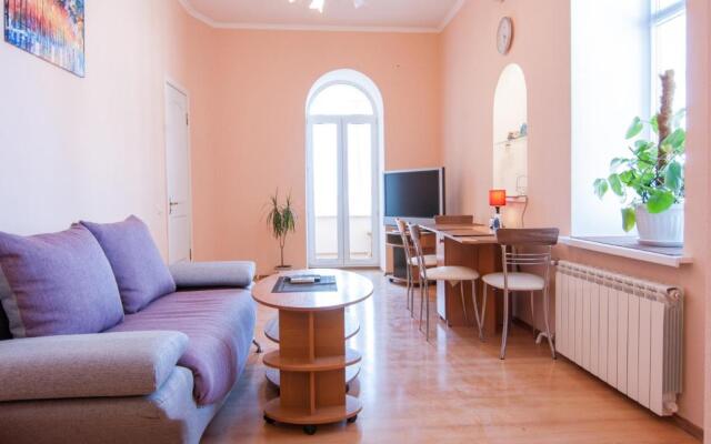 Home Hotel Apartments on Mykhailivska Square - Kiev