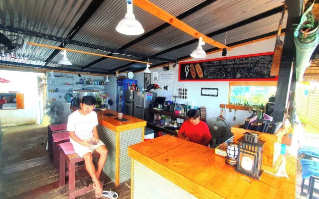 Bailan Hut Resort & Restaurant