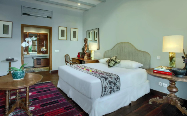 Room & Vespa 3 – Guest Rooms – Bali