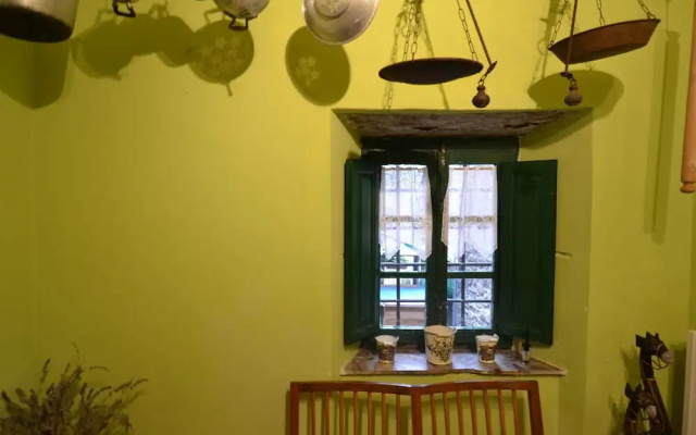 Villa in the Tuscan Hills: Relax in a Magnificent Landscape