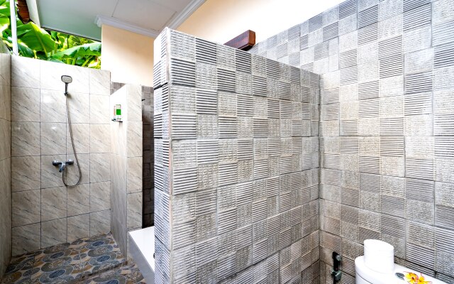 Pemuntalan Guesthouse by WizZeLa