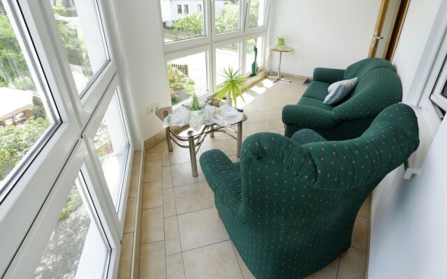 Bright Apartment in Medelon With Jacuzzi and Sauna
