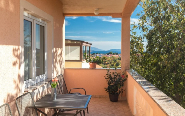 Scenic Elegant Apartments Krk With Balcony and Pool