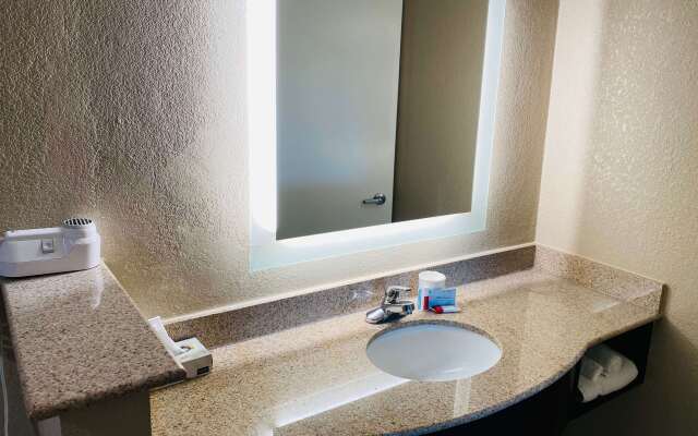 Super 8 by Wyndham Danville