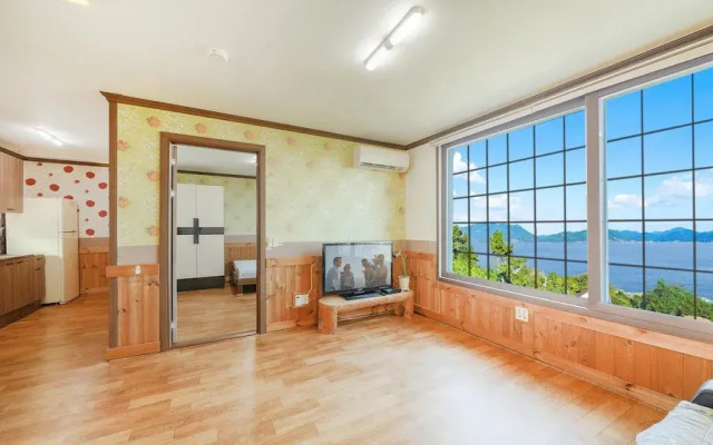 Suncheon Jeonmangjoeungot Pension