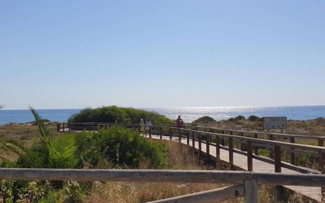 Sea view holiday apartment near Alicante