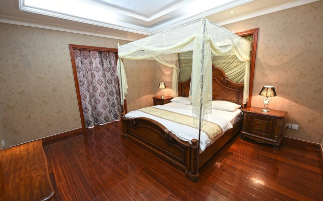 Elizabeth Royal Apartments