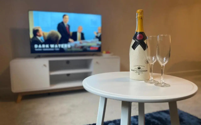 Private Luxury Room Southampton