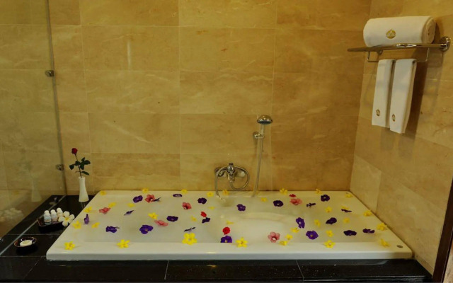 The Myat Mingalar Hotel