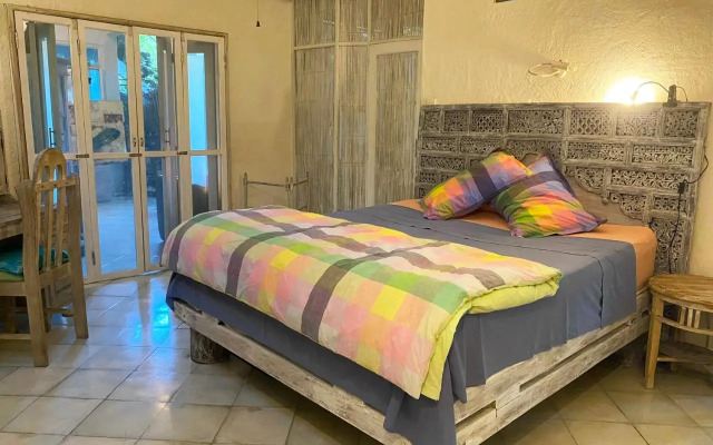 Shady Grove Healing Centre and Homestay