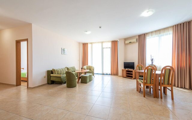 Trakia Plaza Apartments