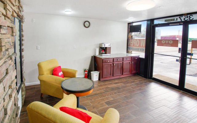 OYO Hotel Blytheville AR I-55