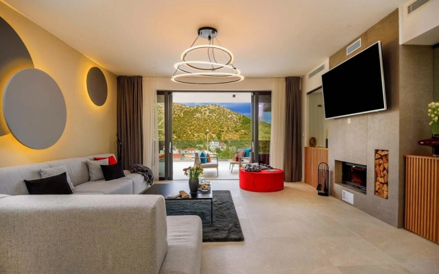 Villa Lucy Cherry CFH