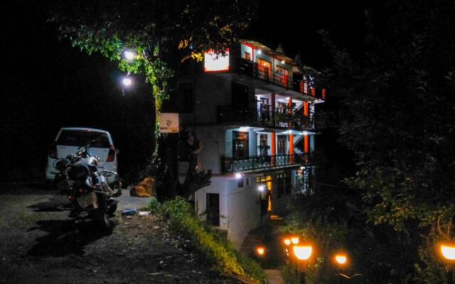 Backpacker Panda Manali
