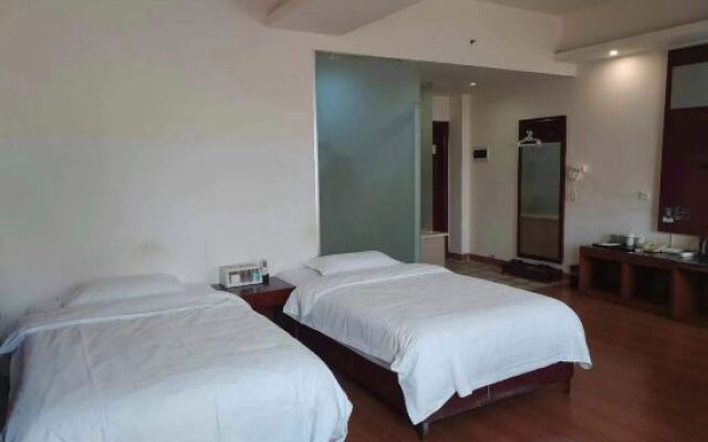 Junya Zhouji Hotel(Haikou East High Speed Railway Station)