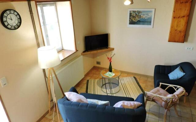 Gîte Pralong, 3 Pièces, 4 Personnes - Fr-1-496-117