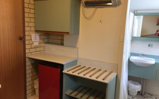 Caloundra Suncourt Motel