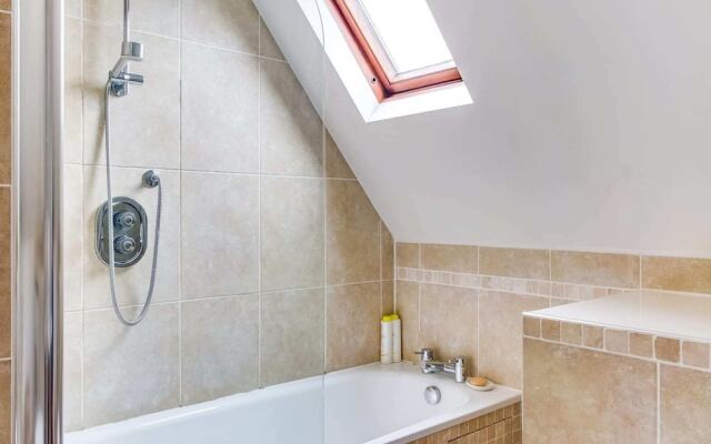 Lovely 1BR Home in North London