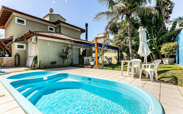 Casa sofisticada para famílias em Jurerê RCU105