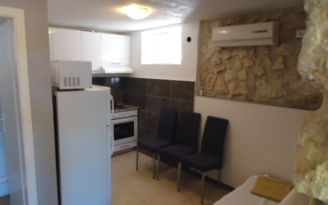 Holiday House Neda