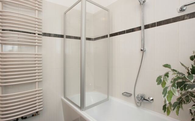 Luxurious Chalet In Zell Am See With Sauna