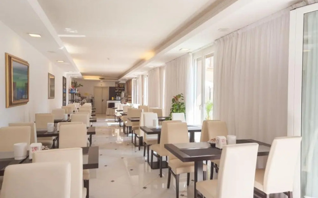 Suite Hotel Elite