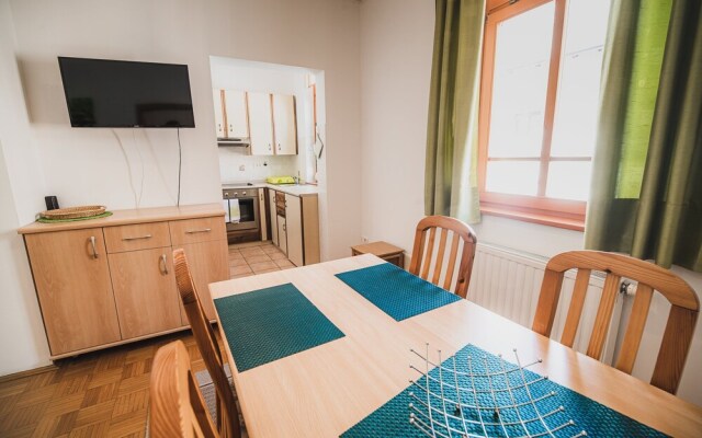 Apartments Rombon Klavdij