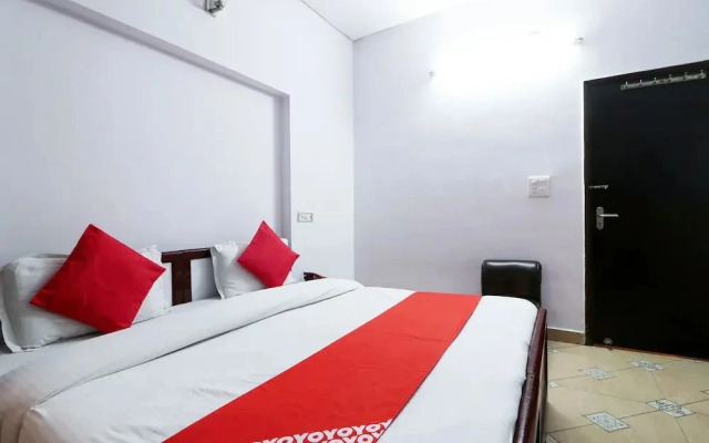 Ashu Villa Guest House by OYO Rooms