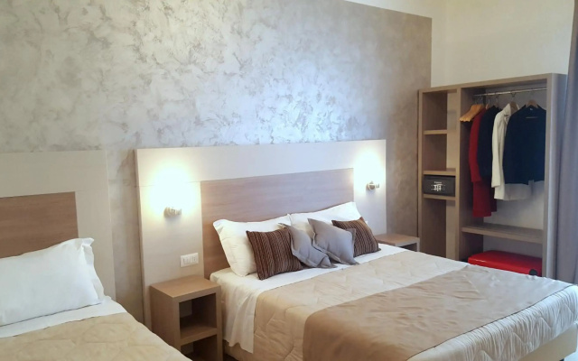 Hotel Luxor Florence