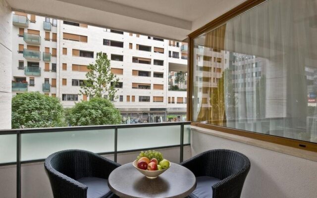 Corvin Lux Aparthotel