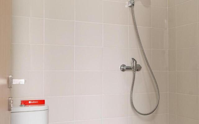 Reddoorz Near Puri Indah Lippo Mall 2