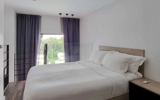 NaiHarn Duplex with Pool View UTL A310