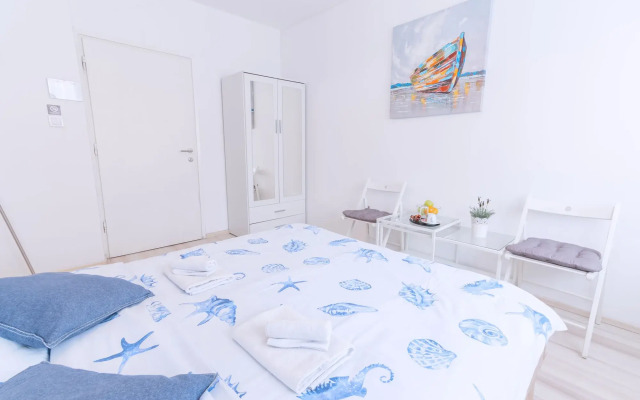 The Dots Hostel