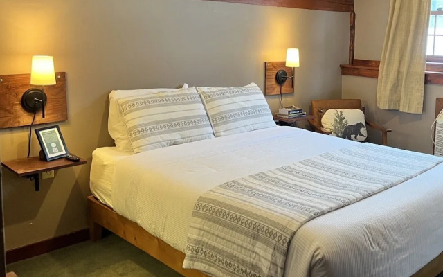 Cranmore Mountain Lodge Bed & Breakfast