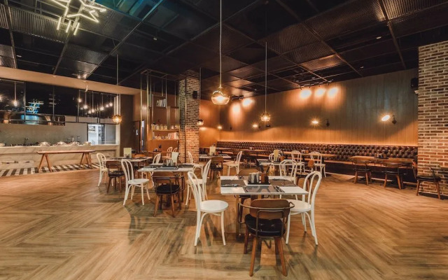 Pentahotel Chengdu Convention Centre